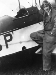 6  The 6th Earl and plane. He was a keen flying enthusiast but mystery surrounds the loss of his pilot s licence